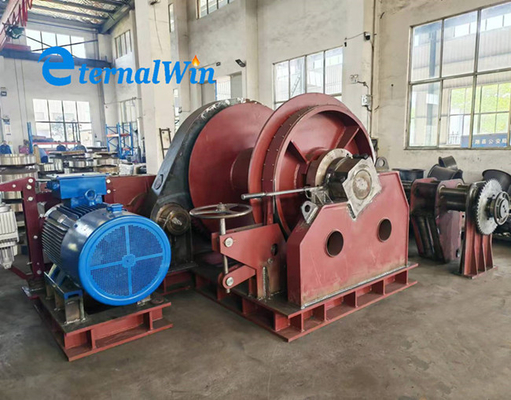 เครื่องกว้านดึงไฟฟ้าเรือเดินทะเล 50 ตัน 500kn สำหรับการก่อสร้างอู่ต่อเรือ